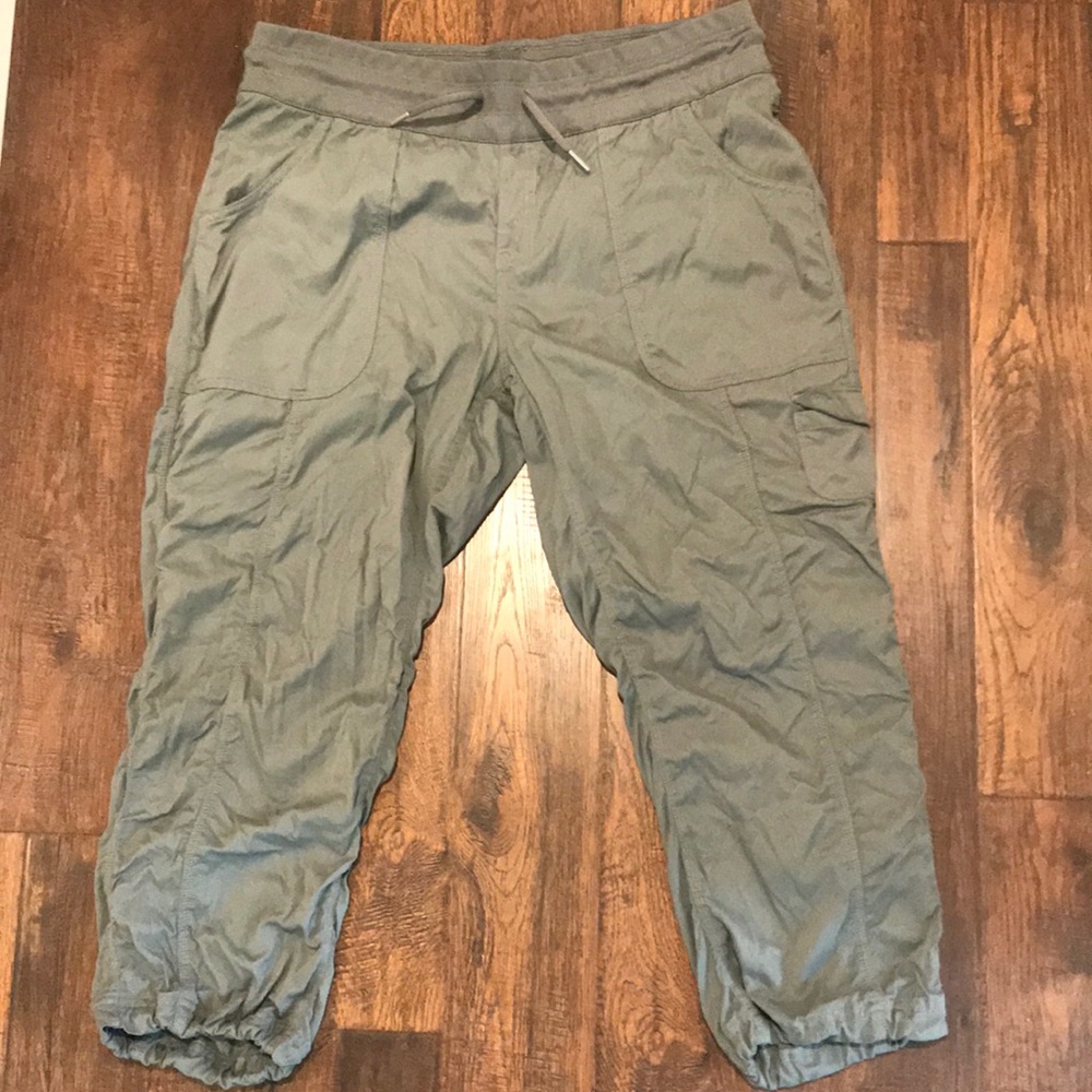 Women’s North Face Capris